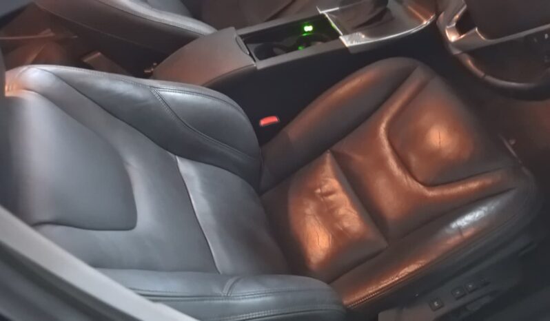 
								Volvo V60 full									