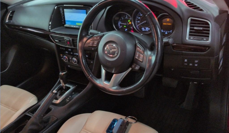 
								Mazda Atenza full									