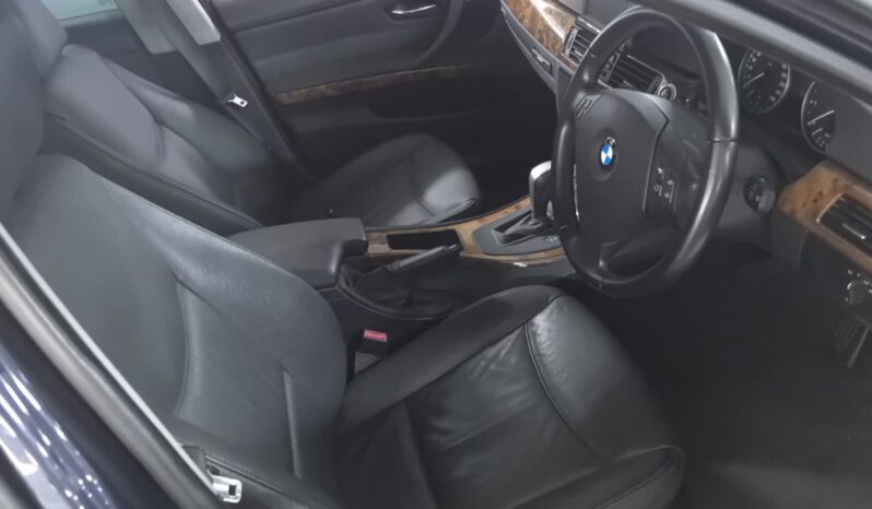 
								Bmw 320i full									