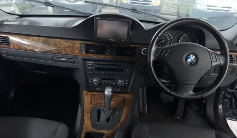 
								Bmw 320i full									