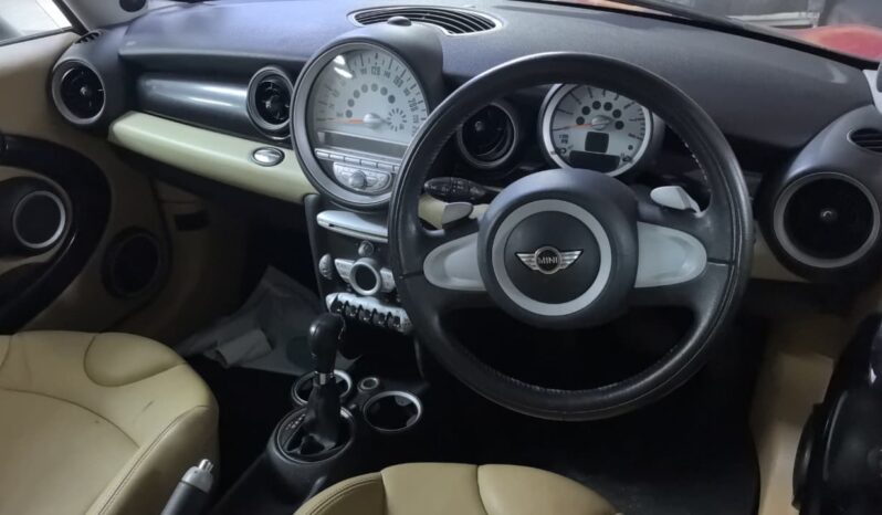 
								Mini Cooper full									