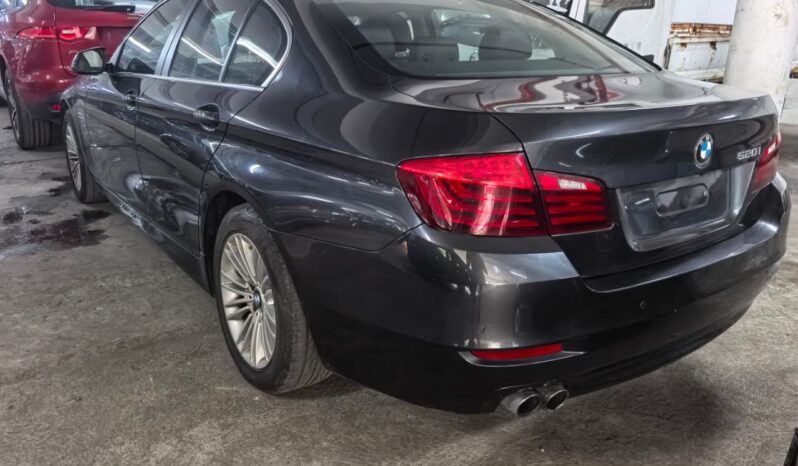 
								BMW 520i full									