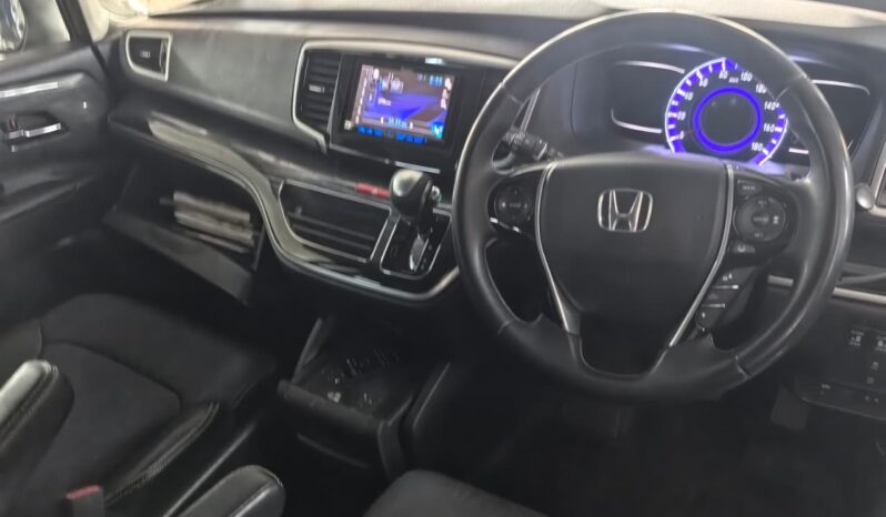
								Honda Odyssey full									