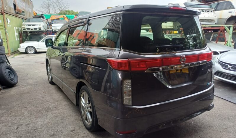 
								Nissan Eldrand full									