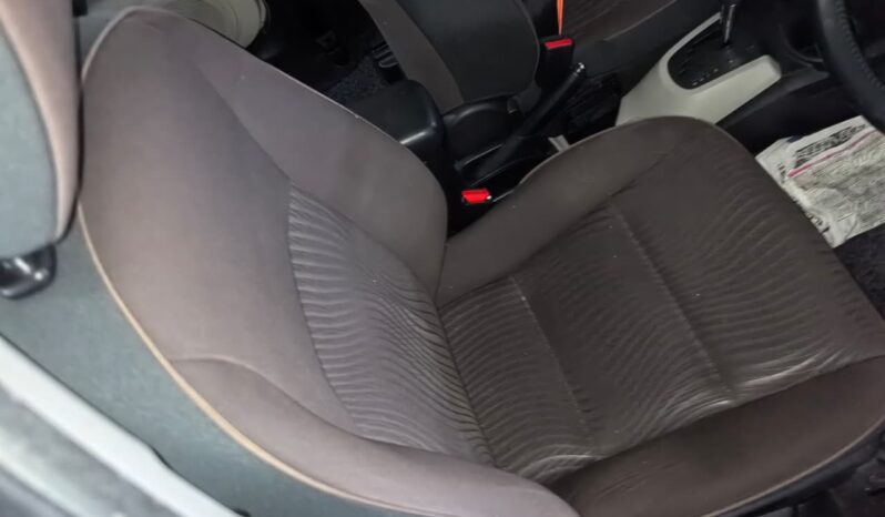 
								Toyota Aqua full									