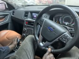 
										Volvo S60 full									