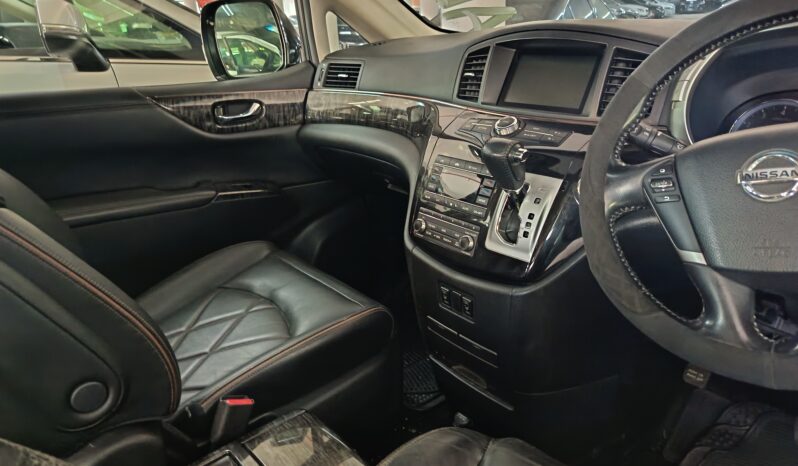 
								NISSAN ELGRAND full									