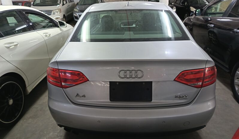 
								AUDI A4 full									