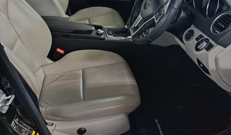 
								MERCEDES C200 full									