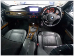 
										BMW 335i full									