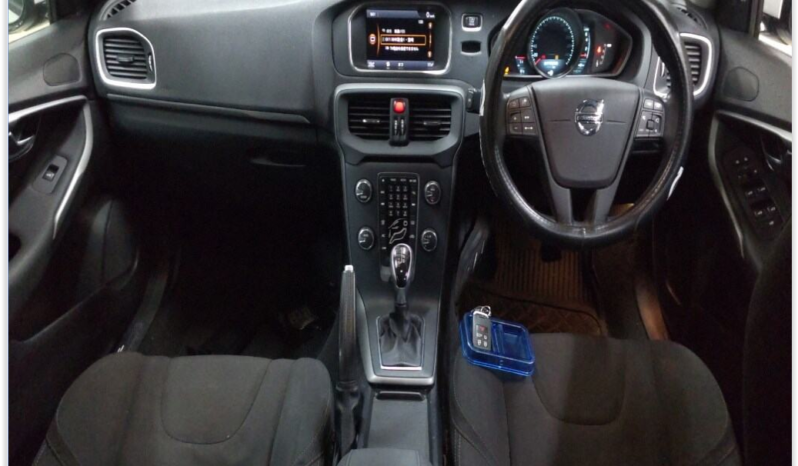 
								Volvo V40 full									
