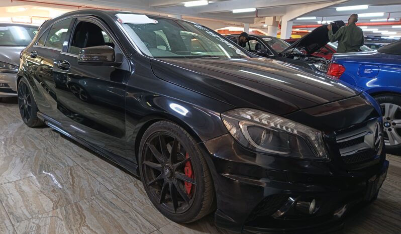 
								MERCEDES A200 full									