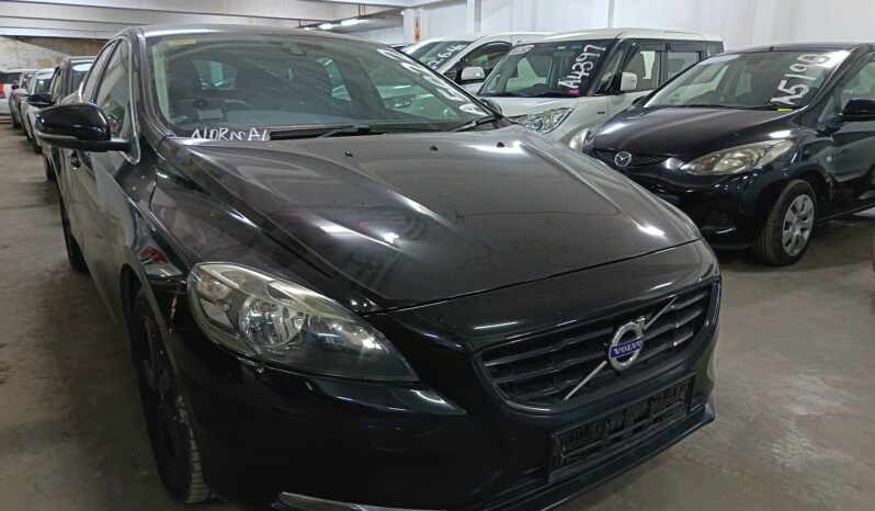 
								VOLVO V40 full									