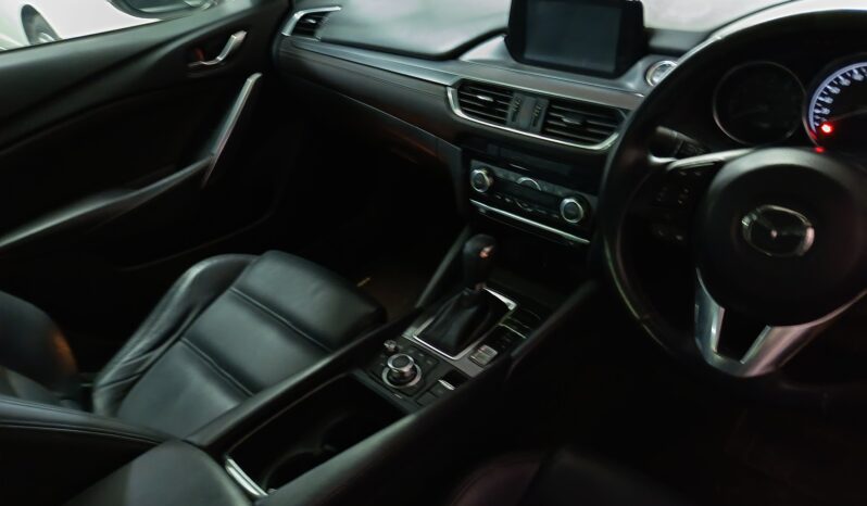 
								MAZDA 6 full									