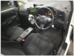 
										TOYOTA WISH full									